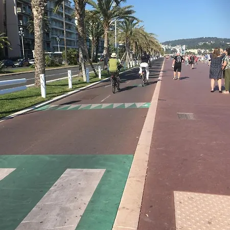 Fully Equipped For 3, Near Negresco