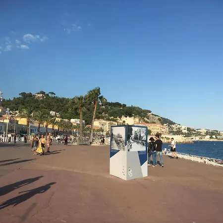 Fully Equipped For 3, Near Negresco *