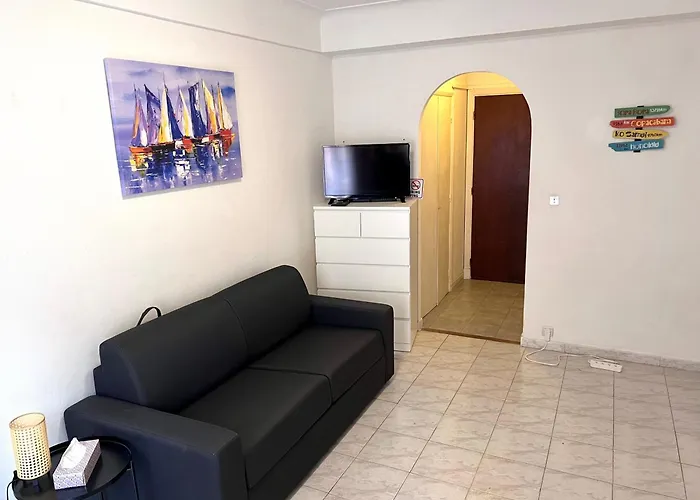 Fully Equipped For 3, Near Negresco Nice