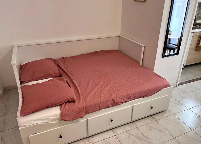Fully Equipped For 3, Near Negresco Appartement